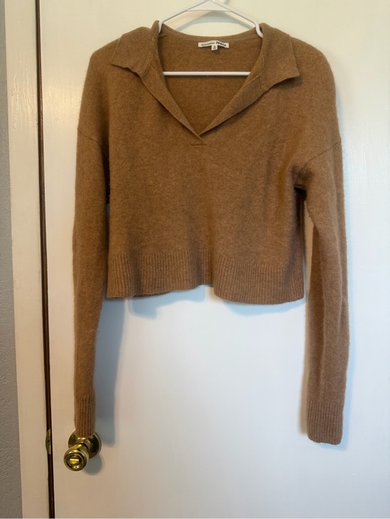 Reformation Sweaters - Reformation Camel/Tan V-Neck Cropped Sweater